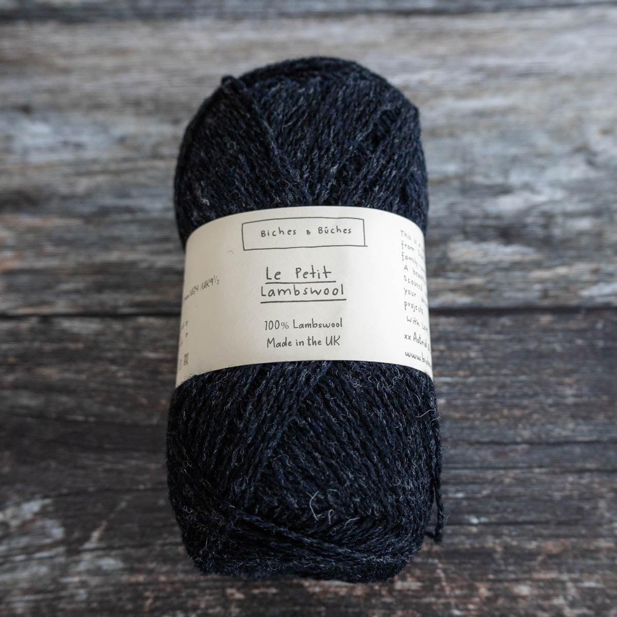 Biches & Bûches Biches & Bûches Le Petit Lambswool - Very Dark Grey - 4ply Knitting Yarn