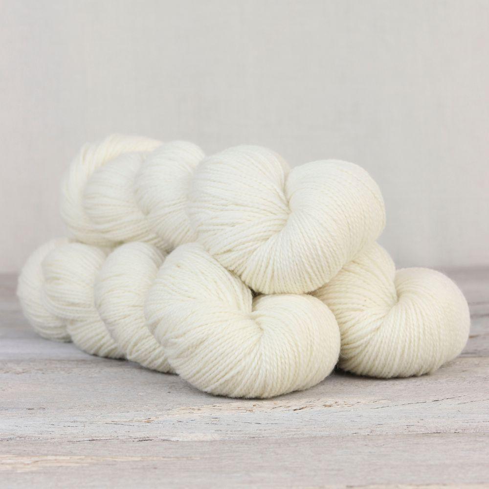 The Fibre Co. The Fibre Co. Amble - White Heather - 4ply Knitting Yarn