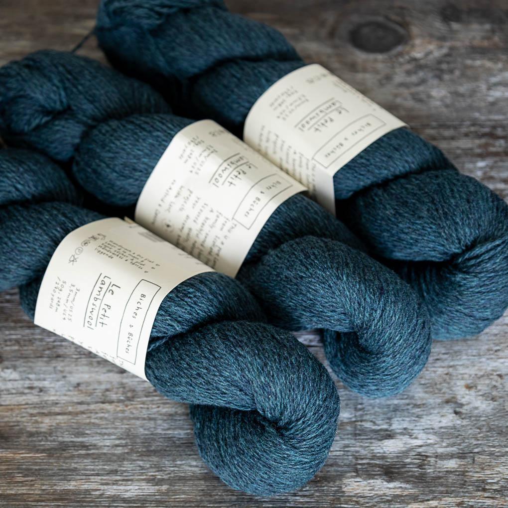 Biches & Bûches Biches & Bûches Le Petit Lambswool - Dark Blue Turquoise - 4ply Knitting Yarn