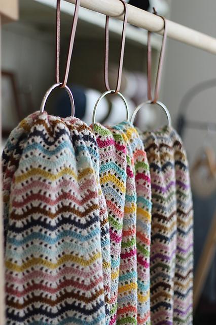 CaMaRose Crochet Zig Zag Baby Blanket [Trine Bertelsen] -  - Crochet Pattern