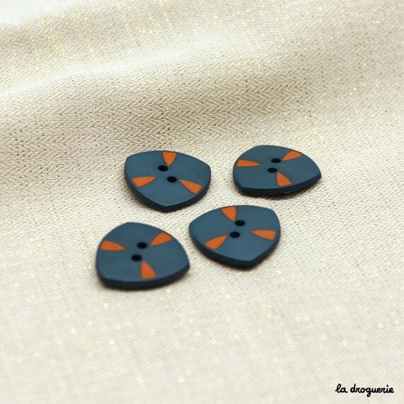 blue triangular 20 mm button