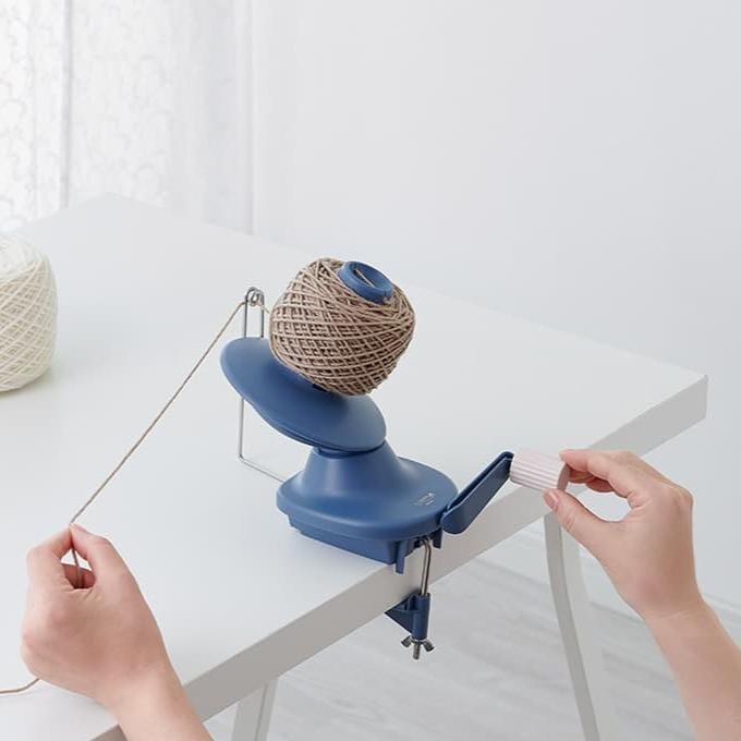 Clover Yarn Ball Winder | Tangled Yarn UK