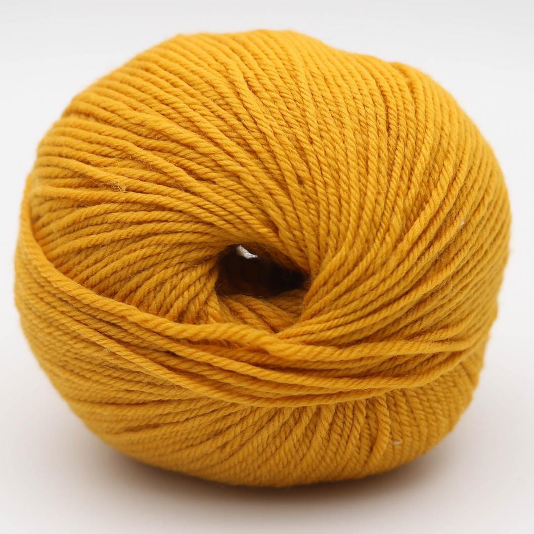 Merry Merino 140 | Gold | Tangled Yarn UK