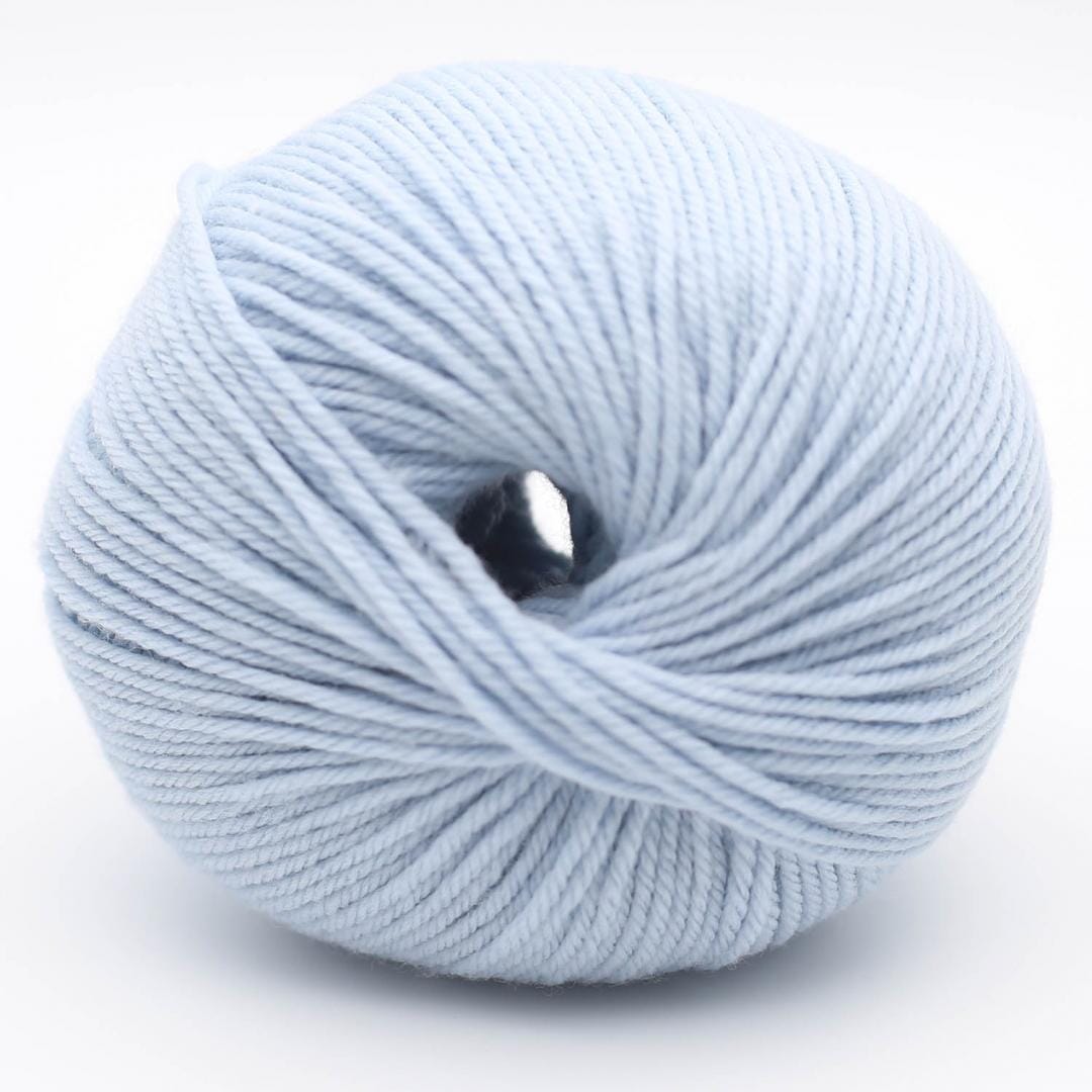 Merry Merino 140 | Baby Blue| Tangled Yarn UK