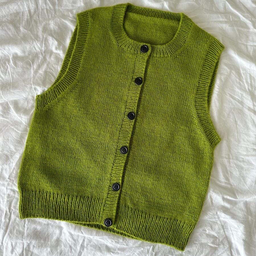 Petiteknit | Maggie Vest | Tangled Yarn Uk