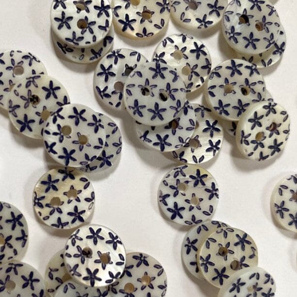 small river shell buttons with navy stars