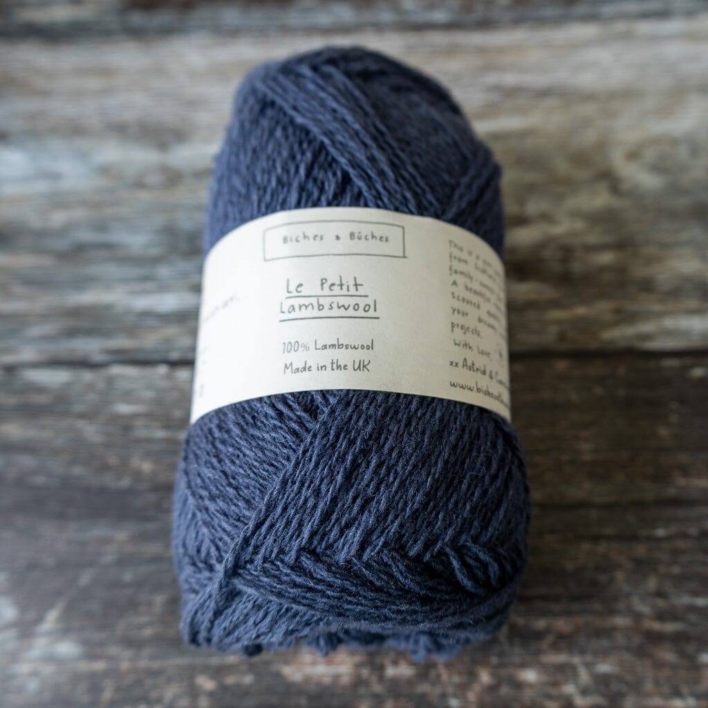 Biches & Bûches Biches & Bûches Le Petit Lambswool - Dark Blue  - 4ply Knitting Yarn