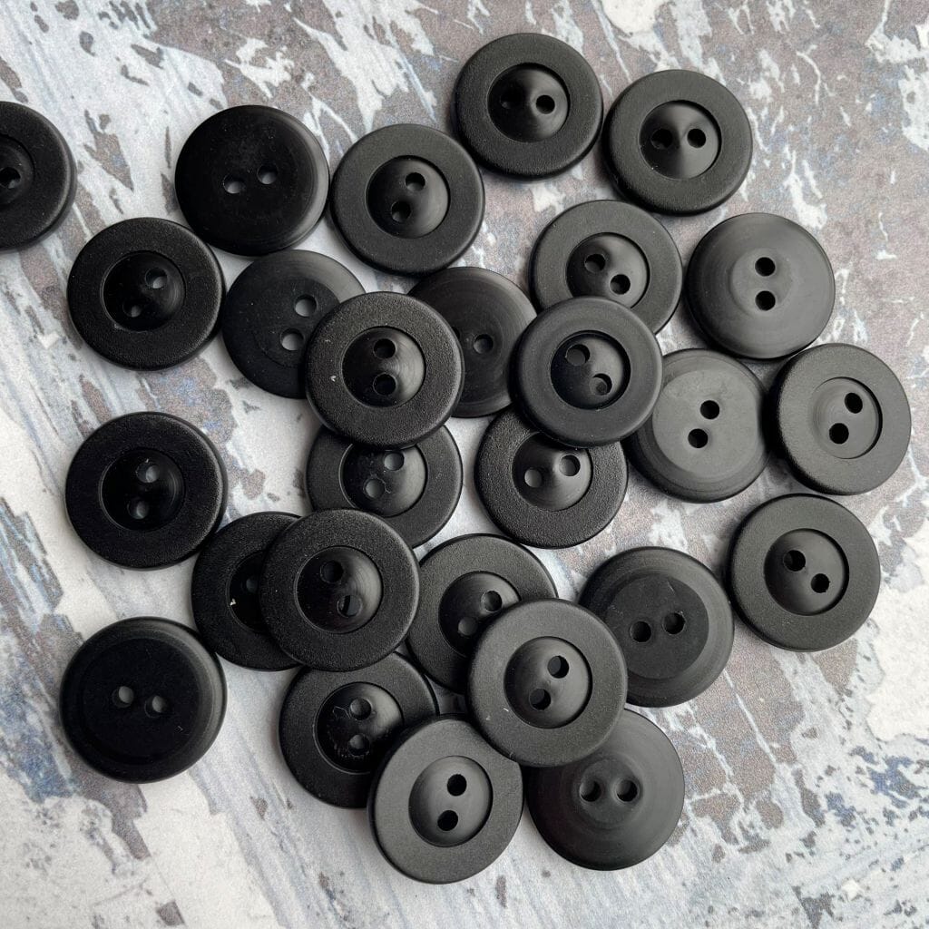 Black Galalith 18 mm 2-Hole Button | Tangled Yarn UK