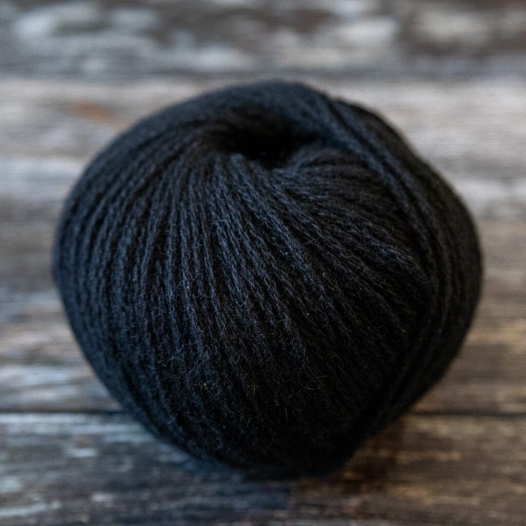 Cardiff Cashmere | Nero | Tangled Yarn UK