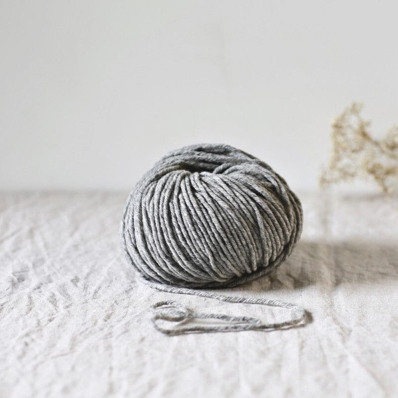 merino aran weight knitting yarn light grey, de rerum natura cyrano