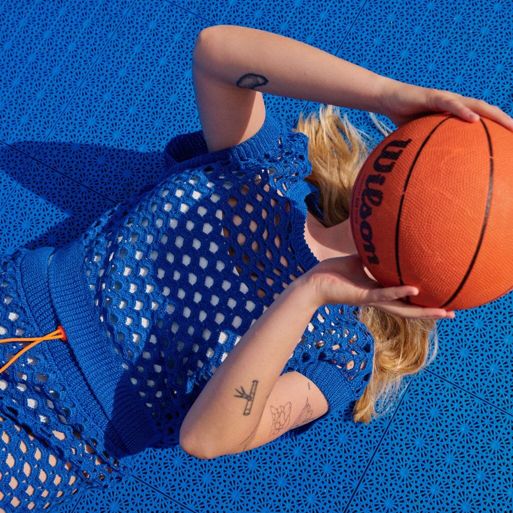 Hooked Out! by Molla Mills