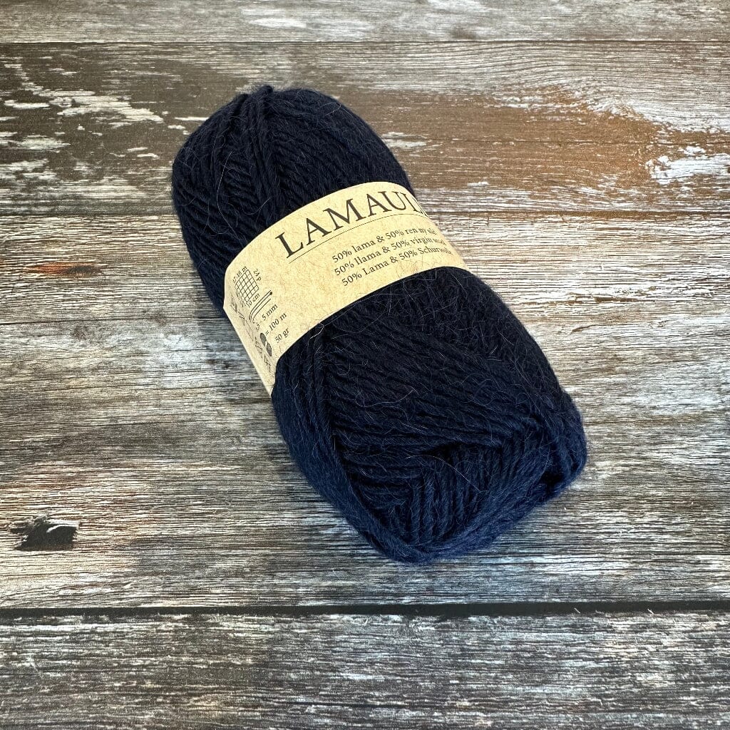 CaMaRose Camarose Lamauld - Marinebla - Aran Knitting Yarn