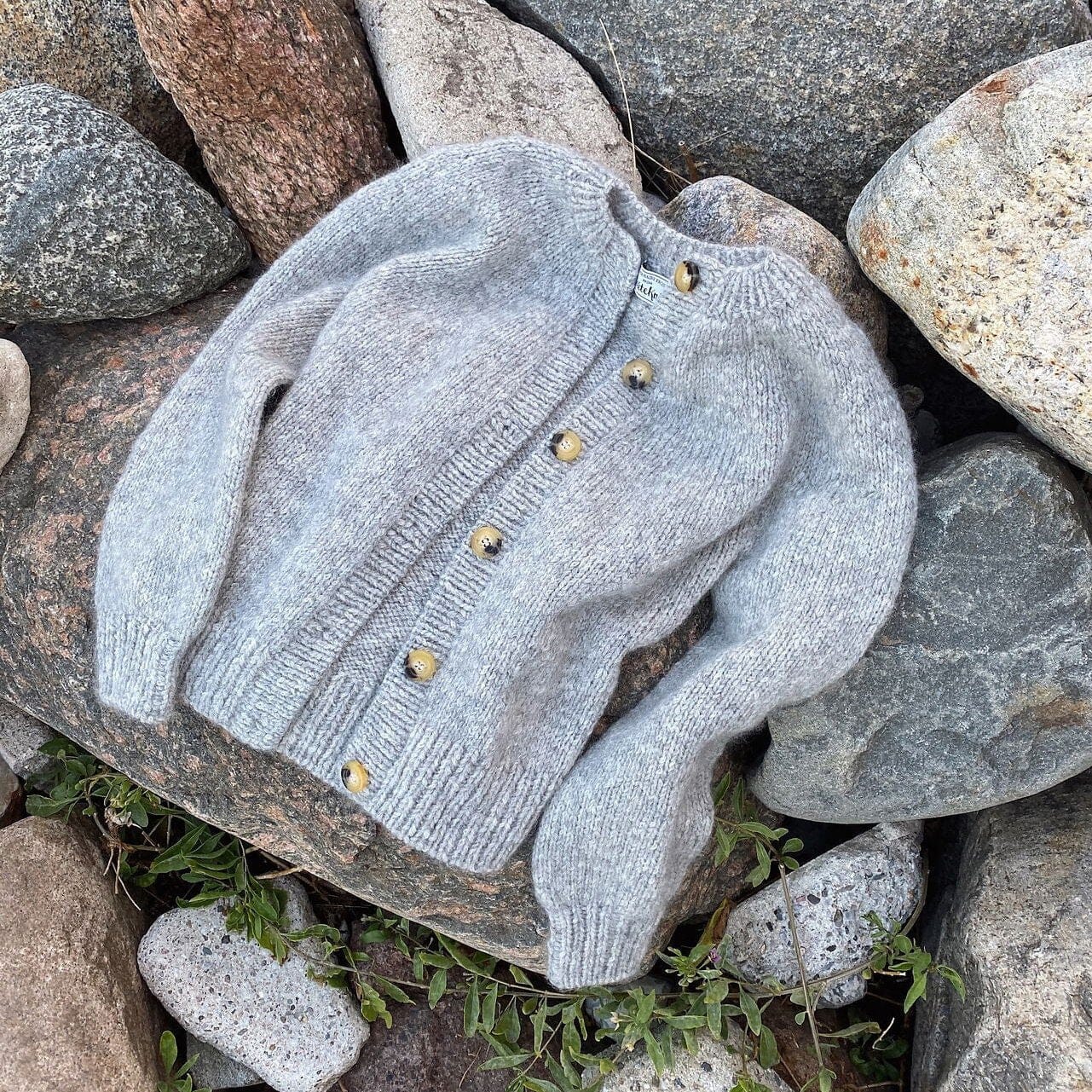 PetiteKnit Novice Chunky Cardigan| Tangled Yarn UK