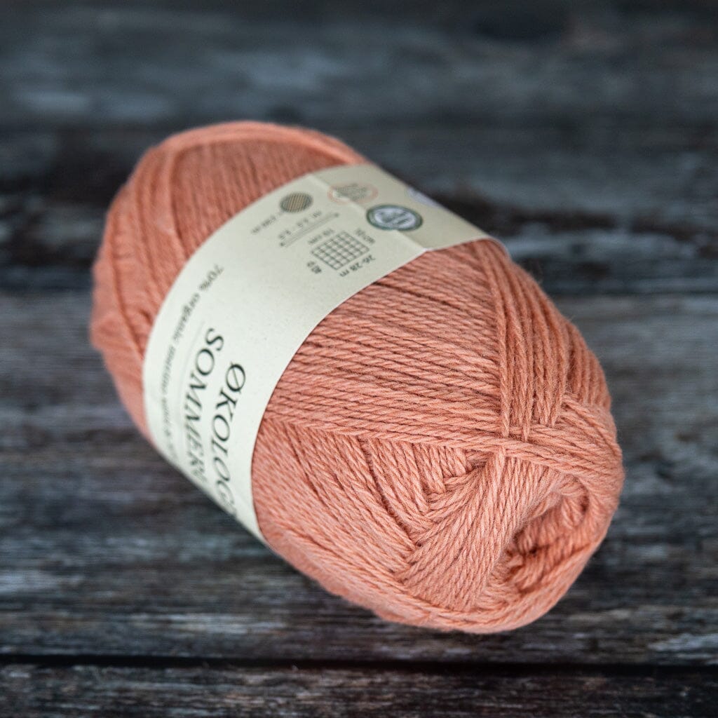 ball of koral yarn, a blend of merino wool and cotton.