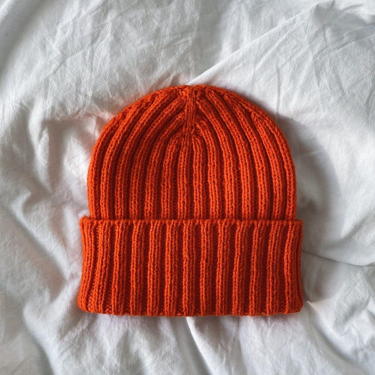 PetiteKnit Hipster Hat Kit - Tangled Yarn