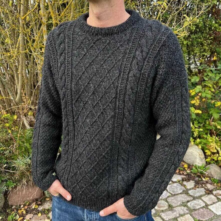 PetiteKnit Moby Man&#39;s Sweater - Tangled Yarn