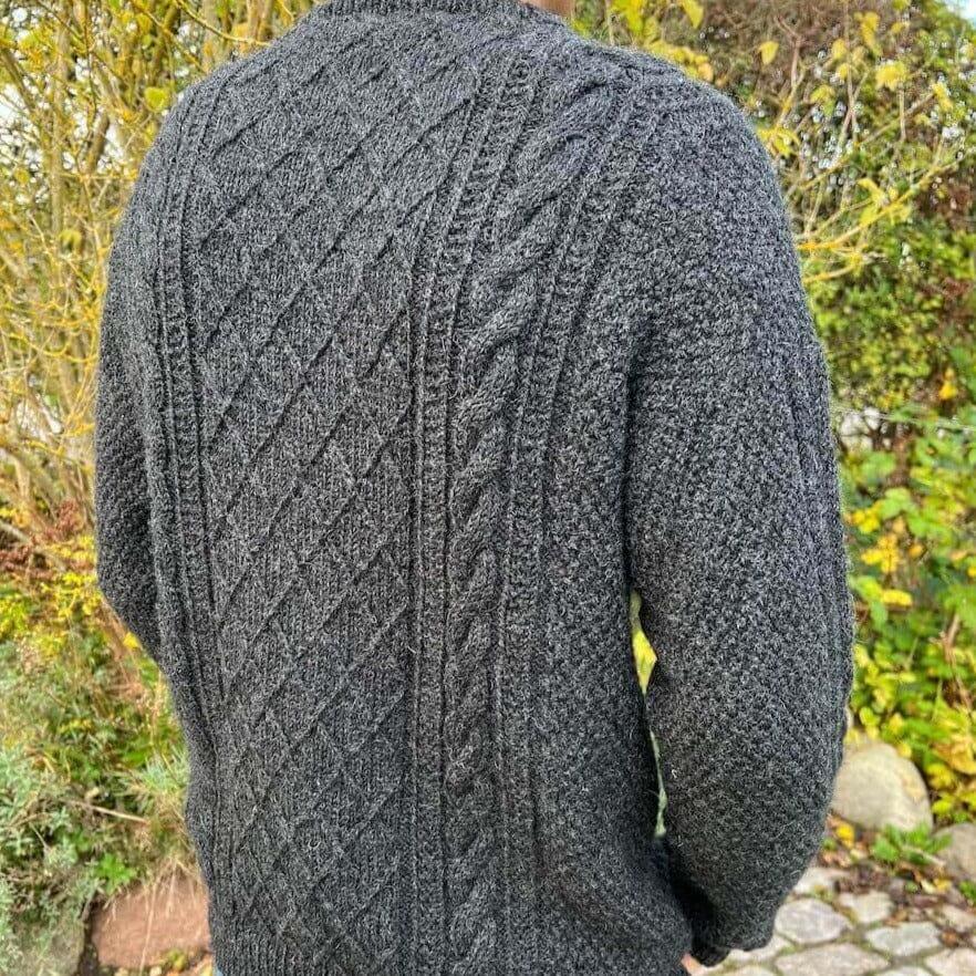 PetiteKnit Moby Man's Sweater - Tangled Yarn