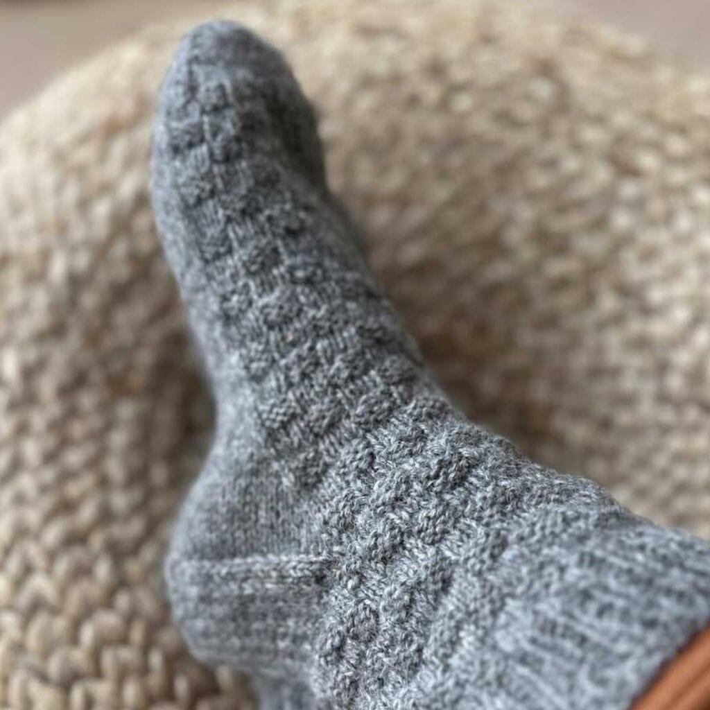 Ruute Socks Free Pattern - Tangled Yarn