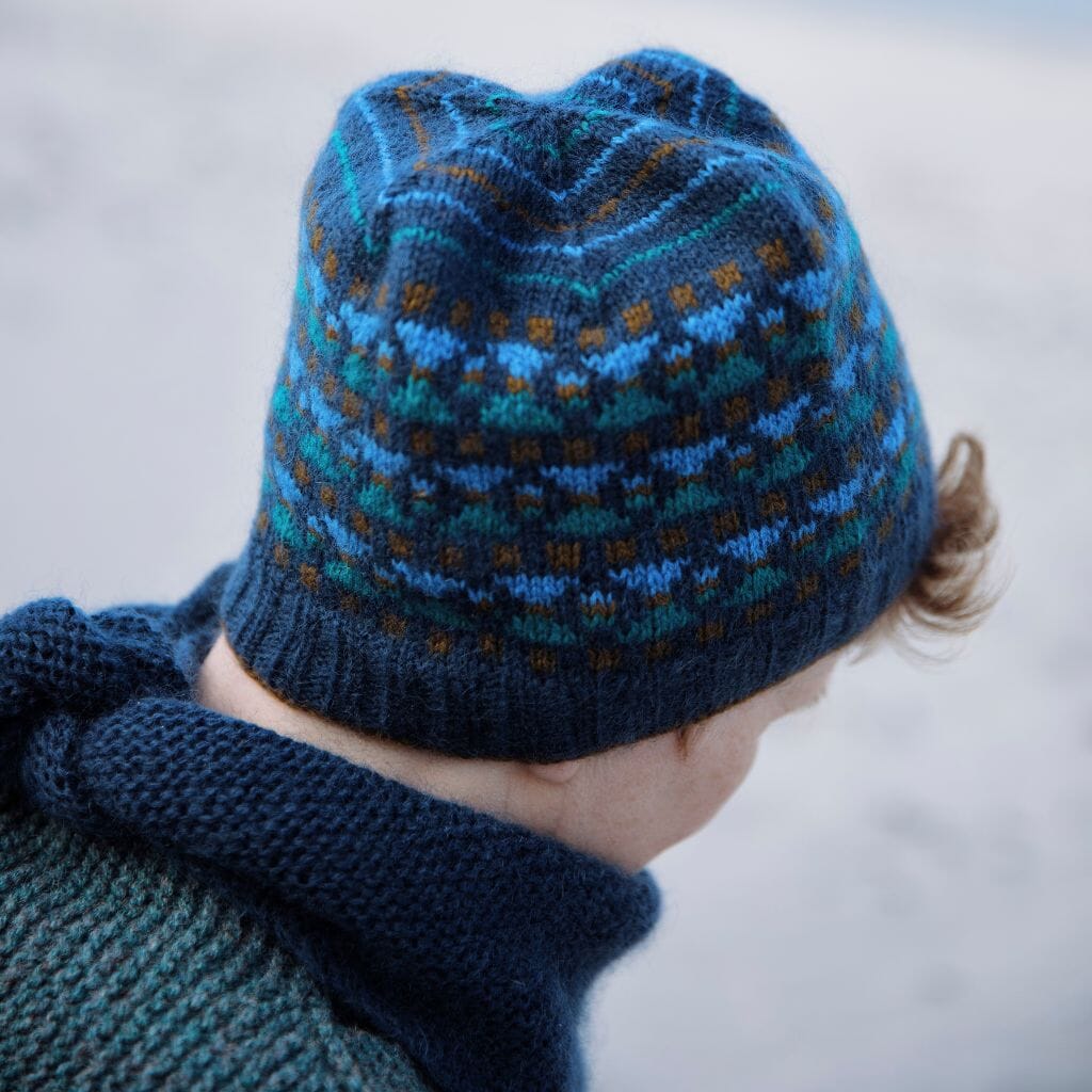 Shetland Shades: Stories in Wool by Gudrun Johnston