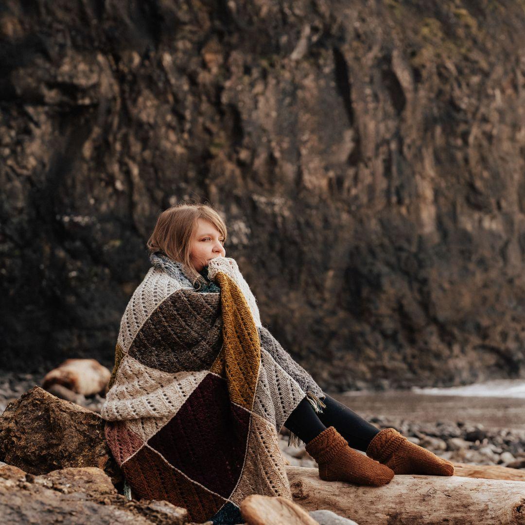 Laine SALT & TIMBER: Knits From The Northern Coast -  - Knitting Book