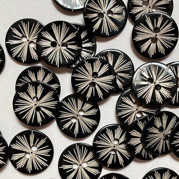 15mm - Black Starburst Shell Button - Tangled Yarn