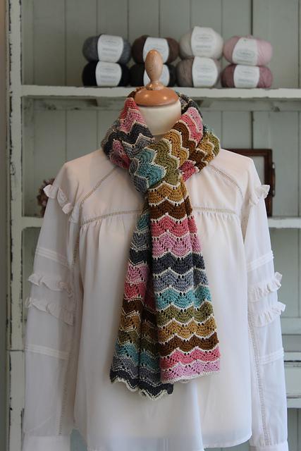 CaMaRose Trines Scarf [Trine Bertelsen] -  - Knitting Pattern