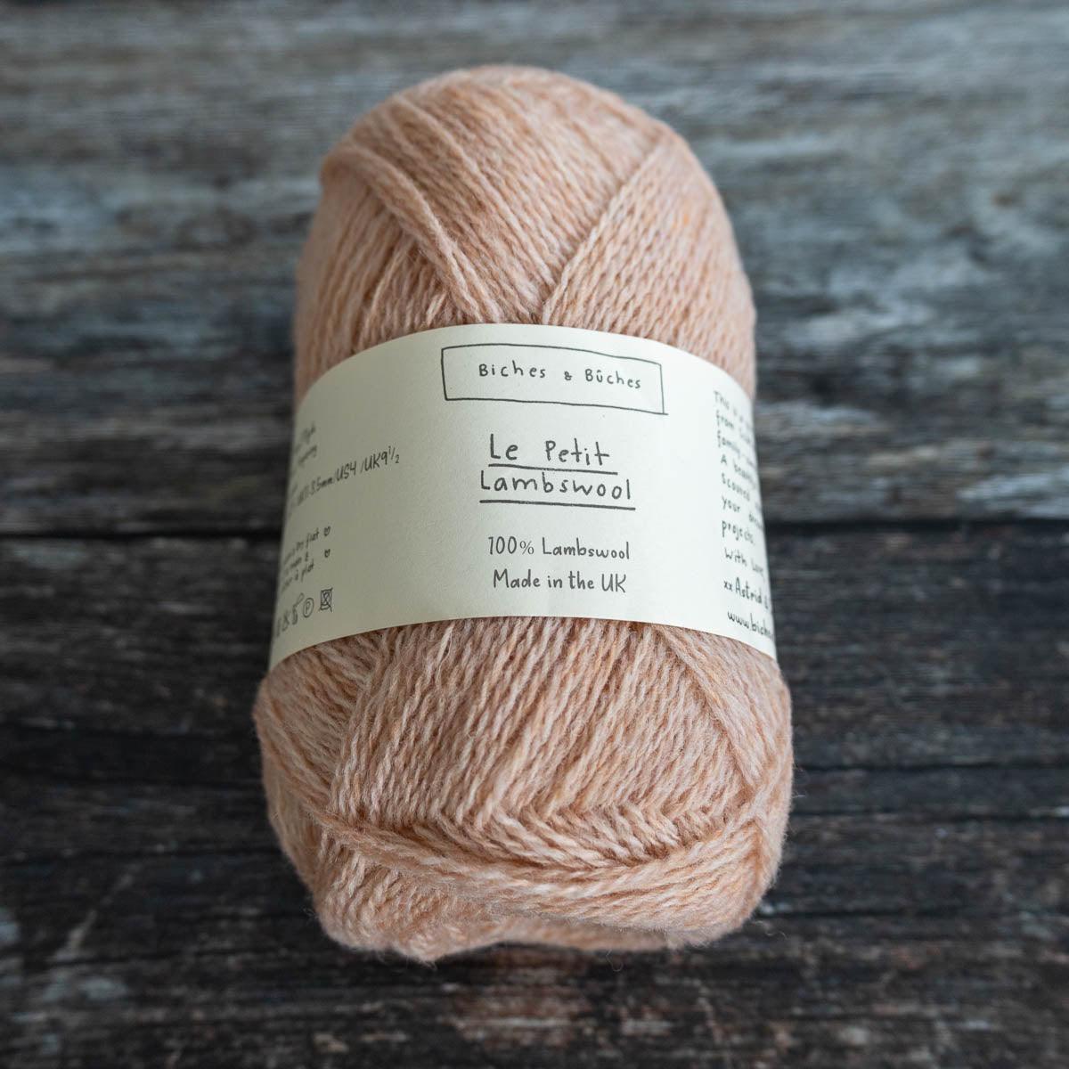 Biches & Bûches Biches & Bûches Le Petit Lambswool - Light Peach - 4ply Knitting Yarn