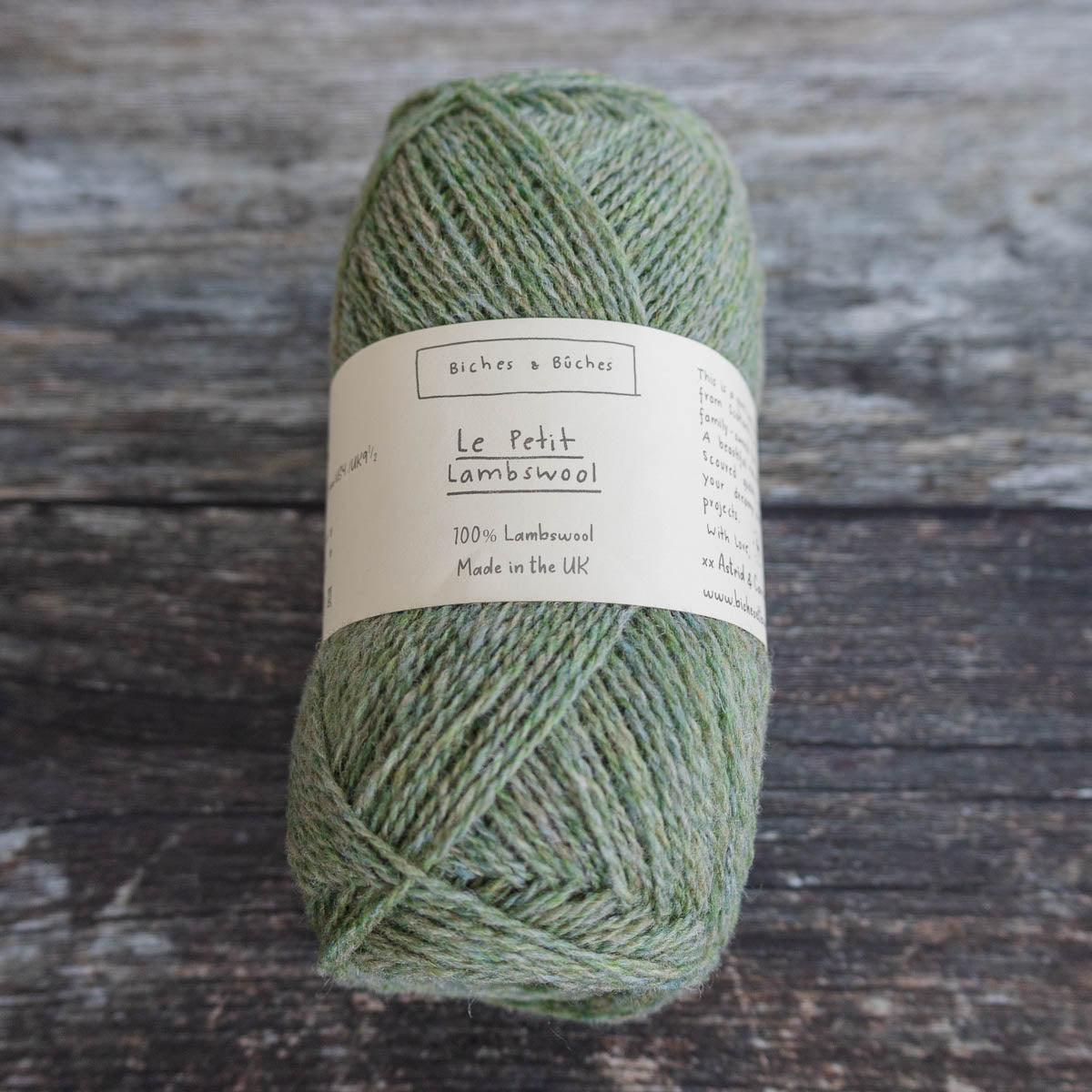 Biches &amp; Bûches Biches &amp; Bûches Le Petit Lambswool - Soft Green - 4ply Knitting Yarn