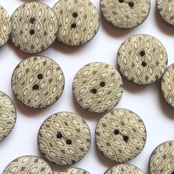 TextileGarden 18mm - Brown/Khaki Patterned Corozo Button -  - Buttons