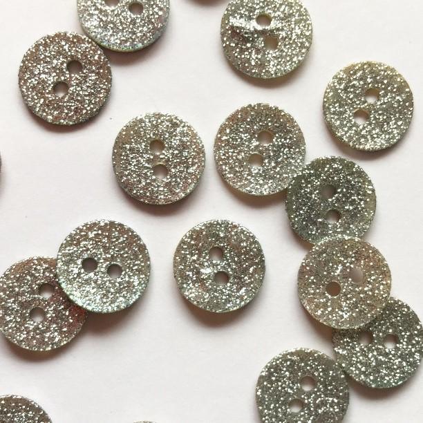 TextileGarden 10mm - Silver Glitter Shell Button -  - Buttons