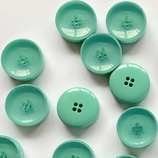 TextileGarden 15mm - Opaque &amp; Glossy Turquoise Button -  - Buttons