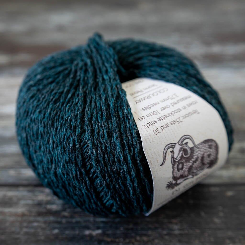 Di Gilpin Lalland DK - Tangled Yarn