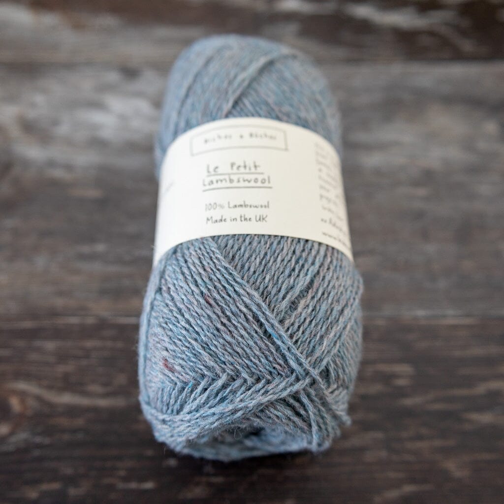 Biches & Bûches Biches & Bûches Le Petit Lambswool - Soft Blue Green - 4ply Knitting Yarn