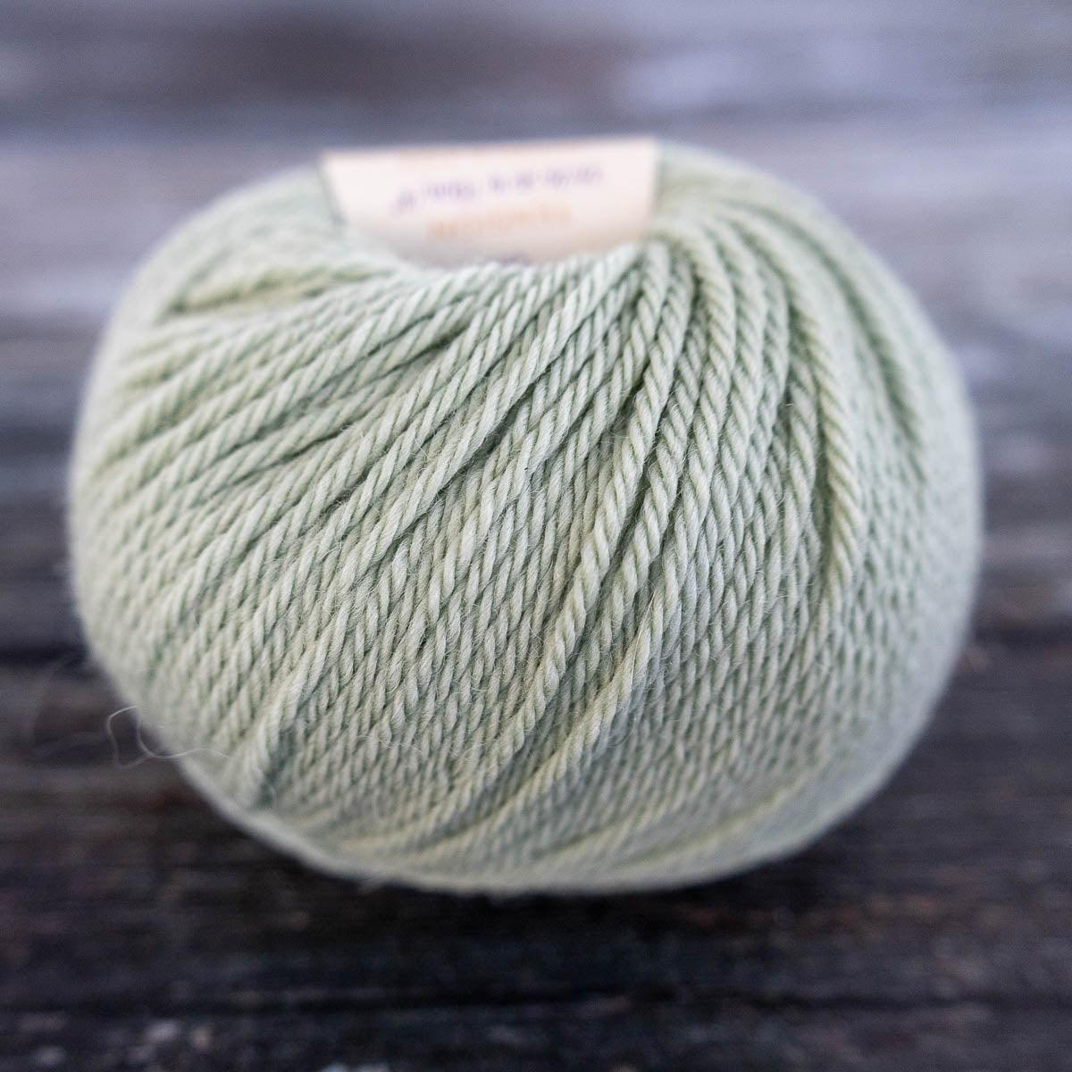 Mrs Moon Mrs Moon Pudding - Peppermint Cream - Yarn