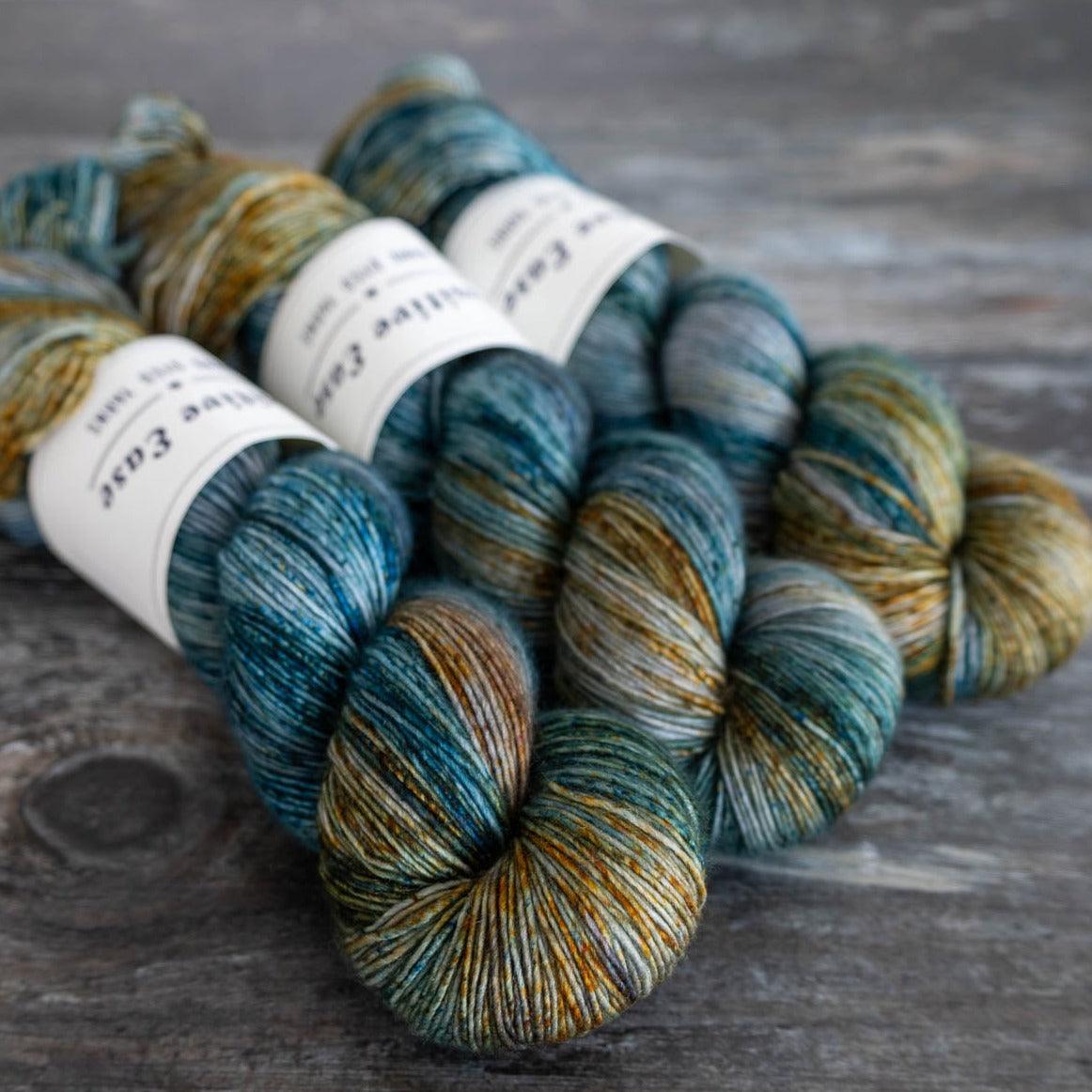 Positive Ease Positive Ease Merino Singles - Pretty Obvious - 4ply Knitting Yarn