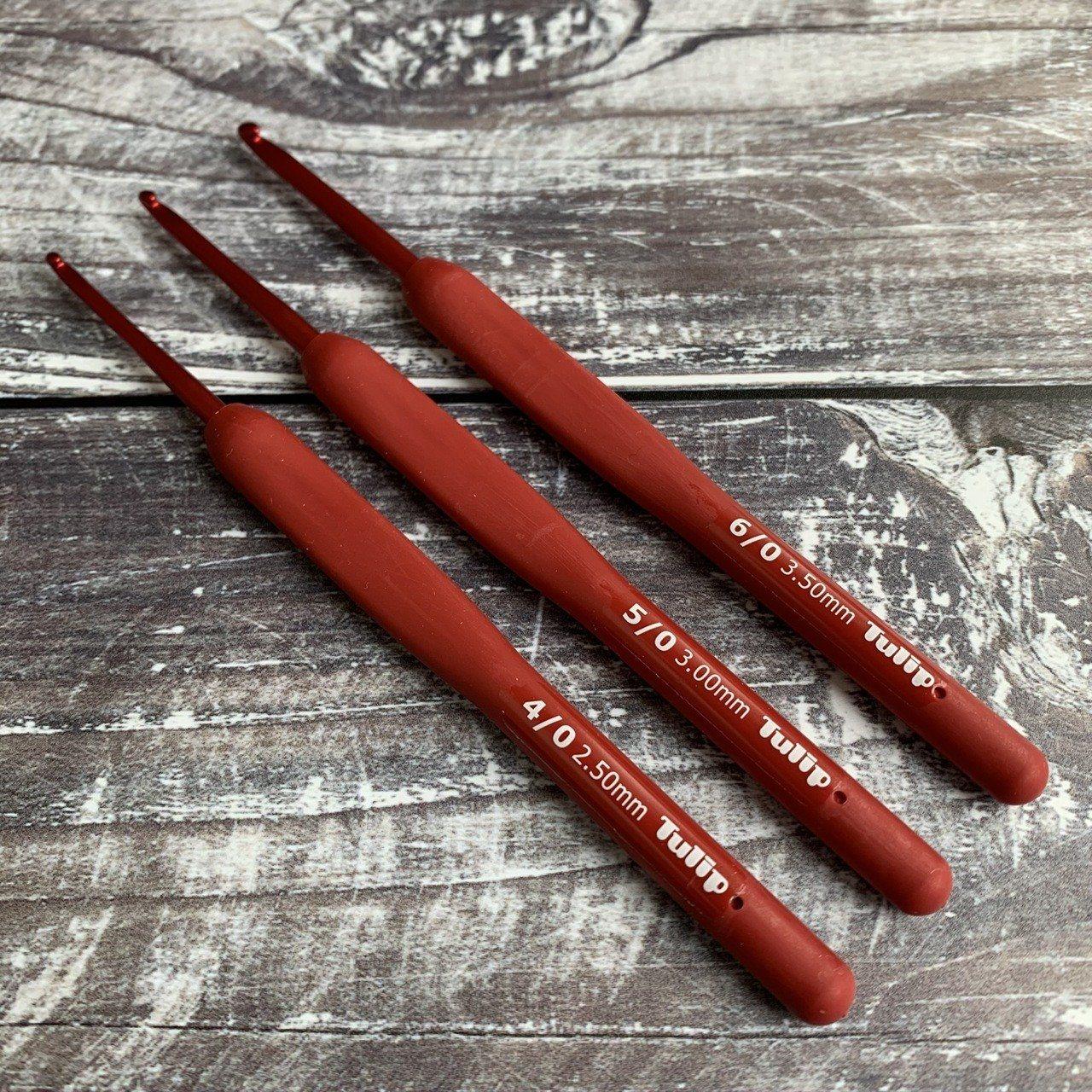 Tulip Tulip Etimo Red Crochet Hook -  - Crochet Hooks